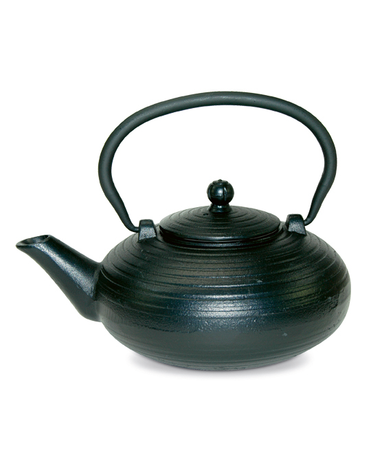 Iron Pot 0,9 Litre with Metal Strainer